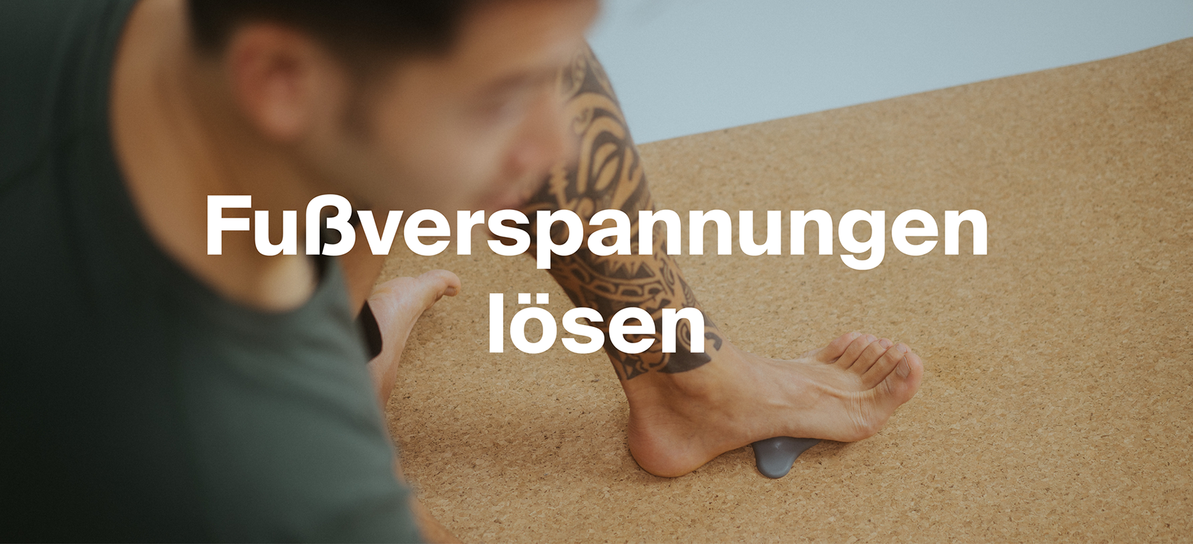 Du hast regelmäßig Verspannungen in deinen Füßen? Dann können diese Übungen mit den Triggerdingern dir helfen diese Verspannungen zu lösen